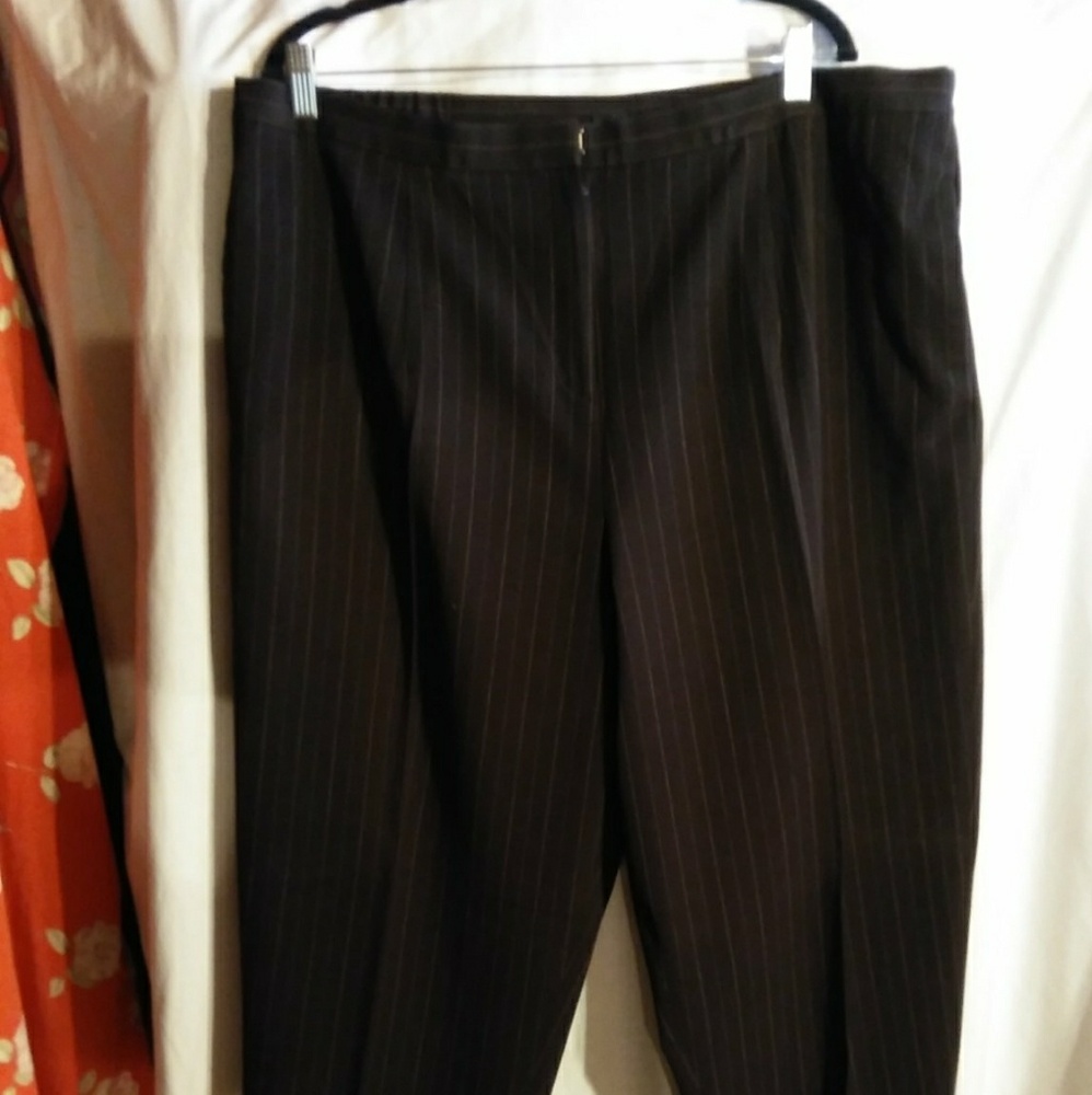 Element Capris - Picture 2 of 5